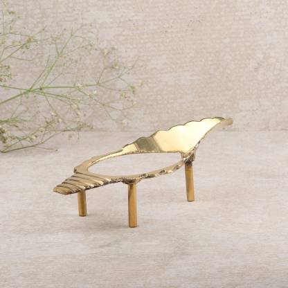 Brass Shankh Stand